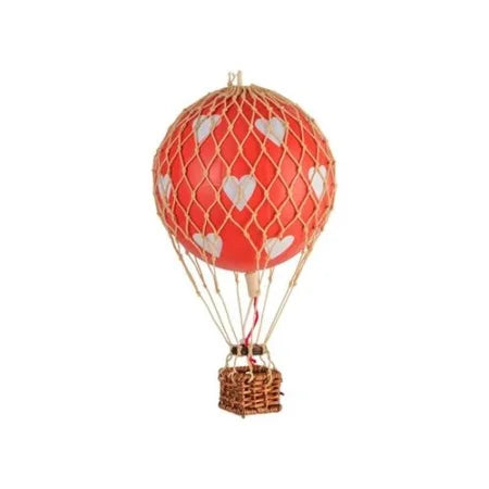 Balon Unoszący się w Przestworzach, Czerwone Serca